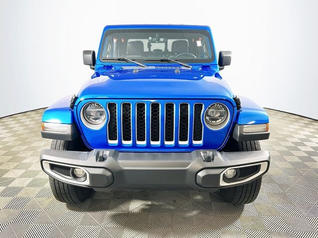 2022 Jeep Gladiator Overland