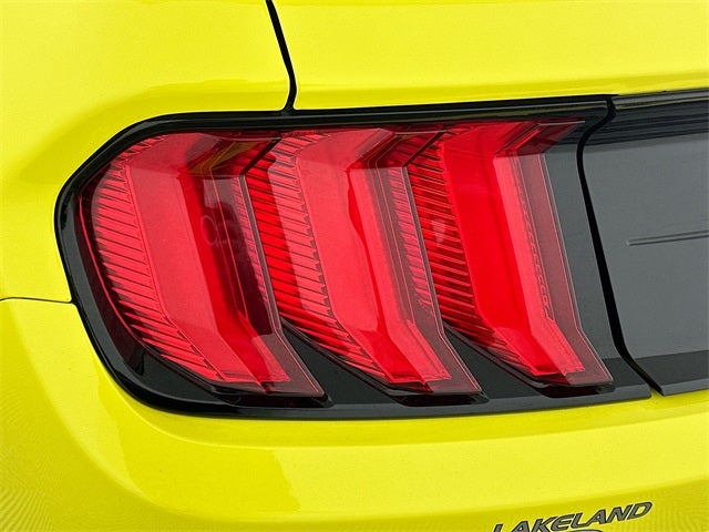 2021 Ford Mustang EcoBoost