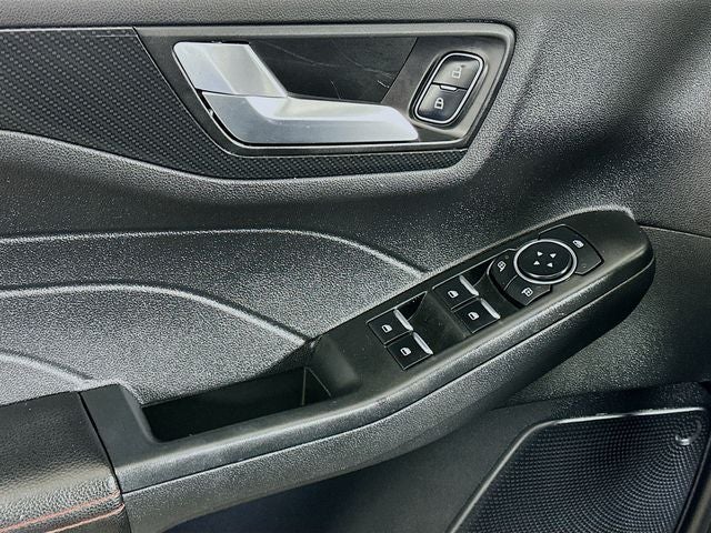 2023 Ford Escape Hybrid ST-Line