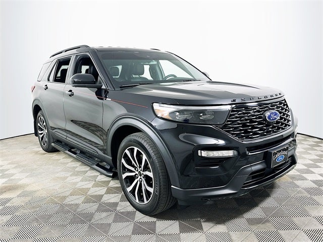 2023 Ford Explorer ST-Line