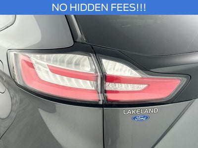 2022 Ford Edge SE