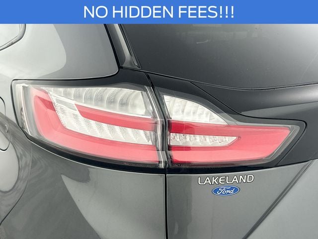 2022 Ford Edge SE