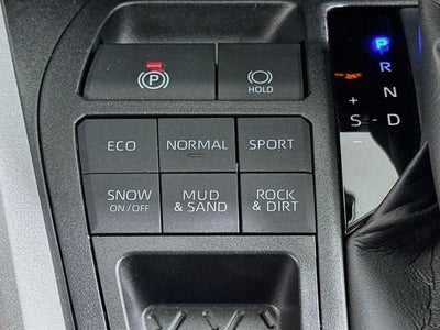 2025 Toyota RAV4 LE