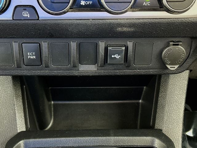 2022 Toyota Tacoma SR V6