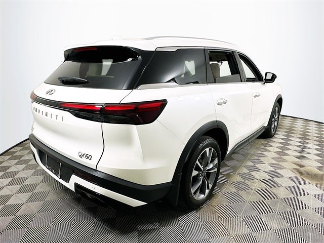 2024 INFINITI QX60 LUXE