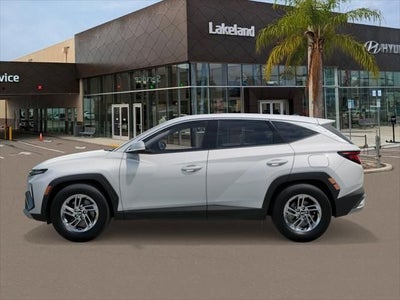 2026 Hyundai TUCSON SE FWD