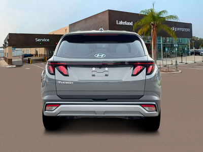 2026 Hyundai TUCSON SE FWD