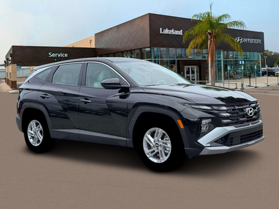 2026 Hyundai TUCSON SE FWD
