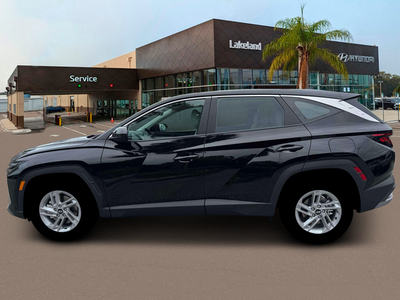 2026 Hyundai TUCSON SE FWD