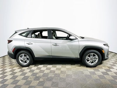2026 Hyundai TUCSON SE FWD