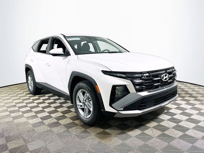 2026 Hyundai TUCSON SE FWD
