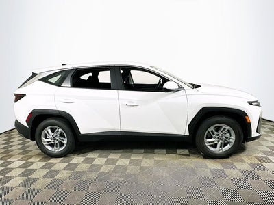 2026 Hyundai TUCSON SE FWD