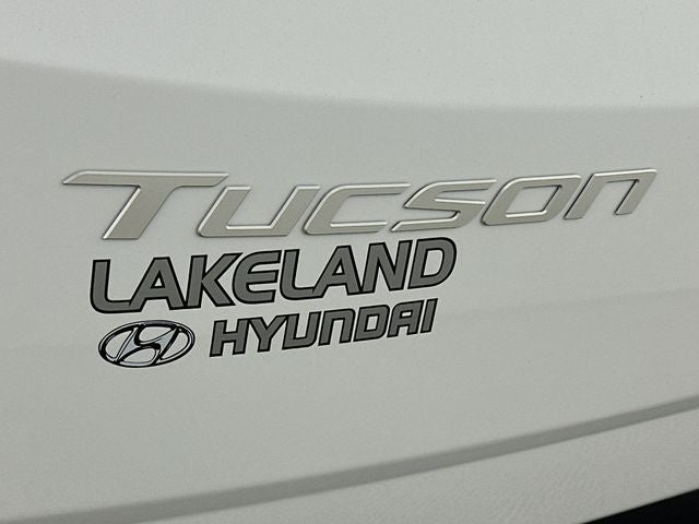 2026 Hyundai TUCSON SE FWD