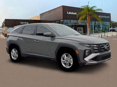 2026 Hyundai TUCSON SE FWD