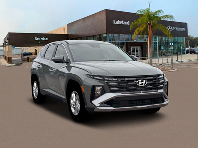 2026 Hyundai TUCSON SE FWD