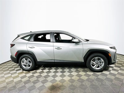 2026 Hyundai TUCSON SE FWD