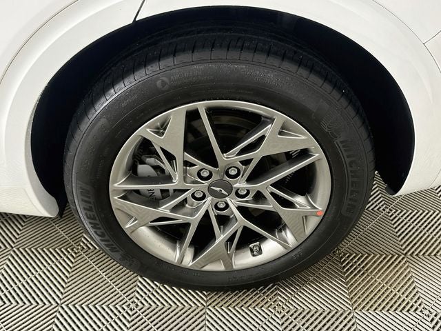 2024 Genesis GV70 2.5T