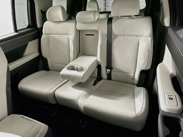 2027 Hyundai SANTA FE SE FWD