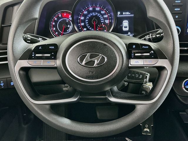 2022 Hyundai ELANTRA SE