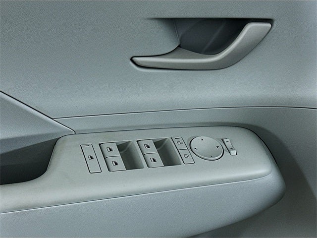 2026 Hyundai KONA SE FWD