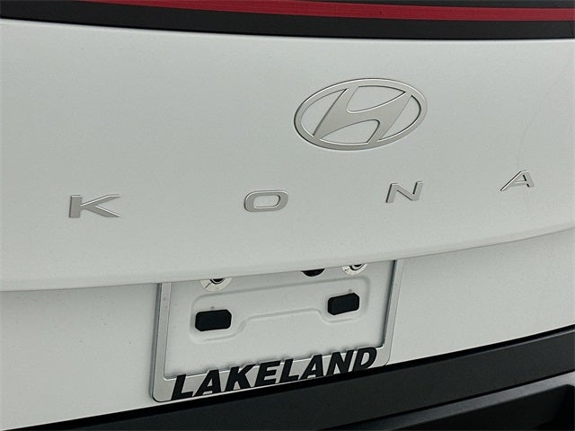 2026 Hyundai KONA SE FWD