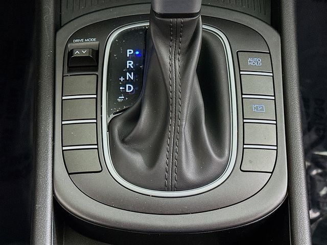 2025 Hyundai KONA SE