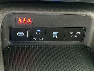 2025 Hyundai KONA SE