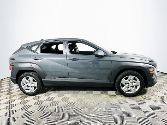 2025 Hyundai KONA SE