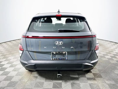 2025 Hyundai KONA SE