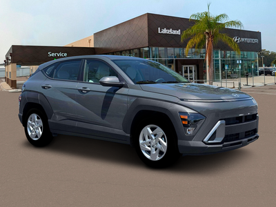 2026 Hyundai KONA SE