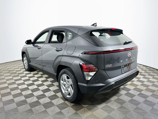 2027 Hyundai KONA SE FWD