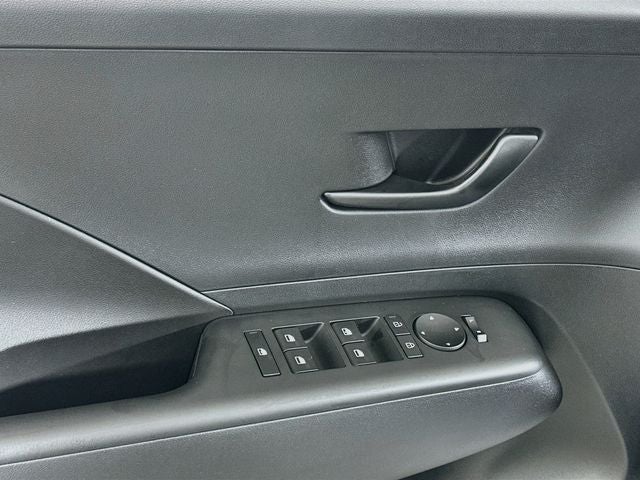 2027 Hyundai KONA SE FWD