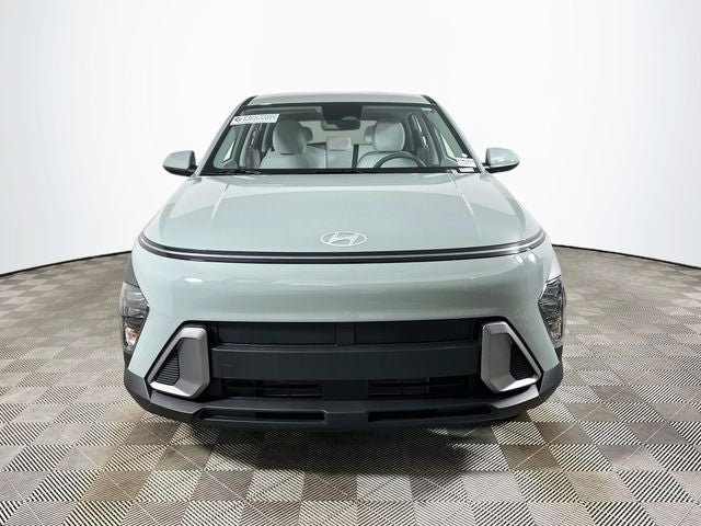 2027 Hyundai KONA SE FWD