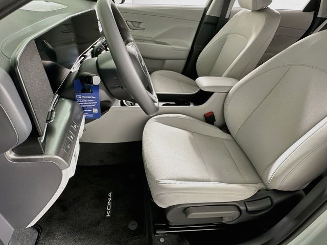2027 Hyundai KONA SE FWD