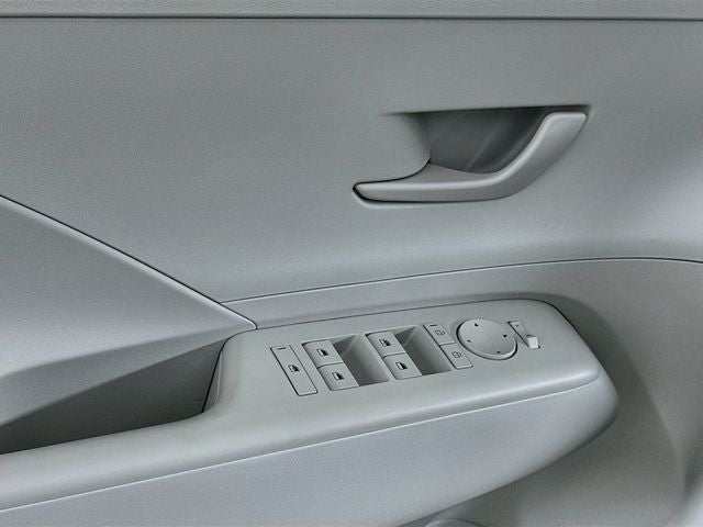 2027 Hyundai KONA SE FWD