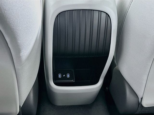 2027 Hyundai KONA SE FWD