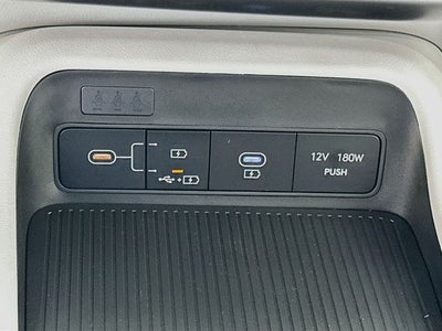 2027 Hyundai KONA SE FWD