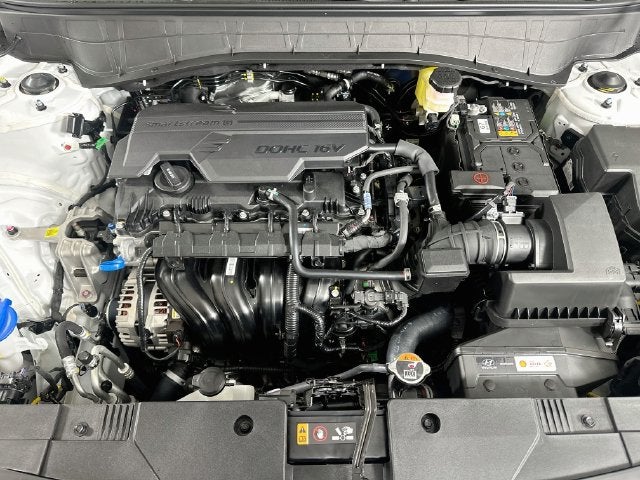 2027 Hyundai KONA SE FWD