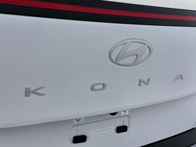 2027 Hyundai KONA SE FWD