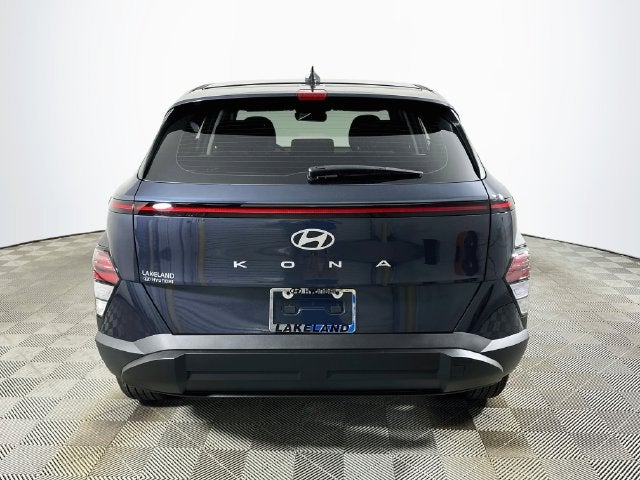 2027 Hyundai KONA SE FWD