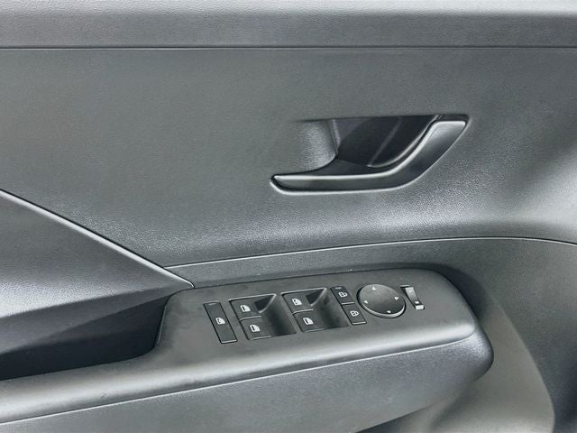 2027 Hyundai KONA SE FWD