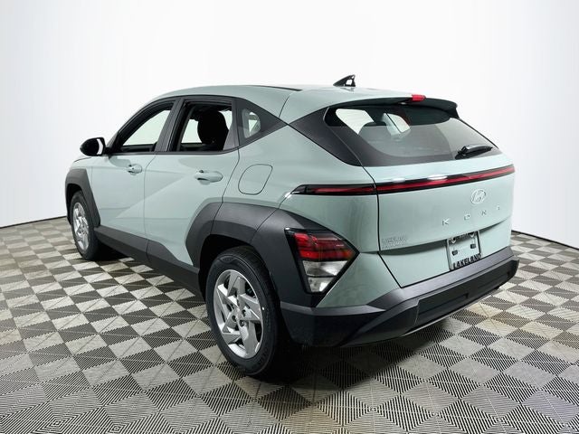 2027 Hyundai KONA SE FWD
