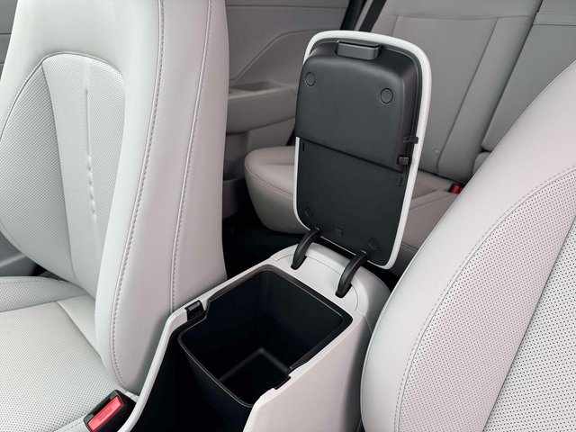 2026 Hyundai KONA SEL Premium FWD