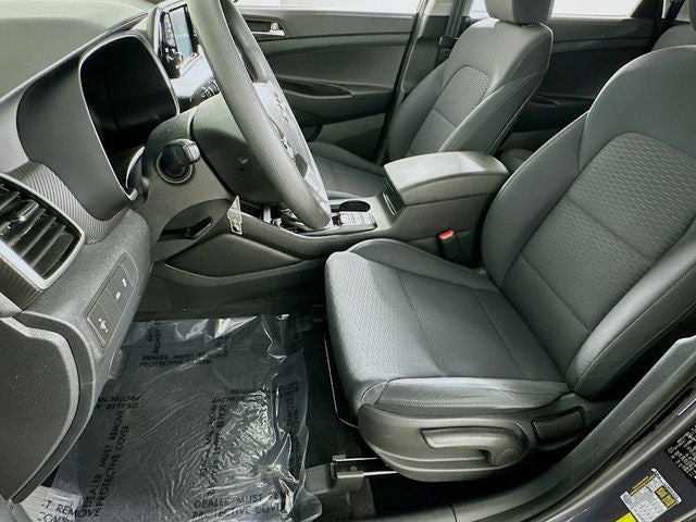 2021 Hyundai TUCSON SE