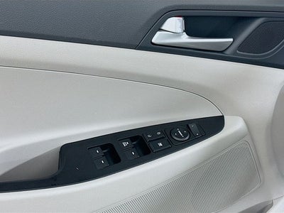 2021 Hyundai TUCSON SE