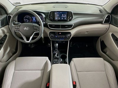 2021 Hyundai TUCSON SE