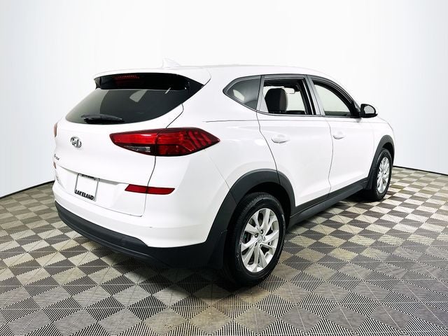 2021 Hyundai TUCSON SE