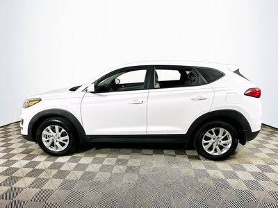 2021 Hyundai TUCSON SE