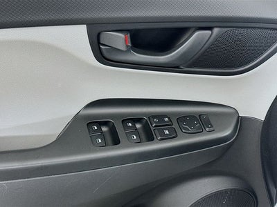 2023 Hyundai KONA SE