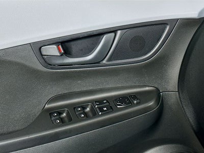 2021 Hyundai KONA SEL Plus